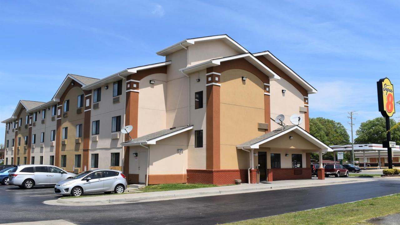 Super 8 By Wyndham Newport News/Jefferson Ave. Hotel Exterior photo